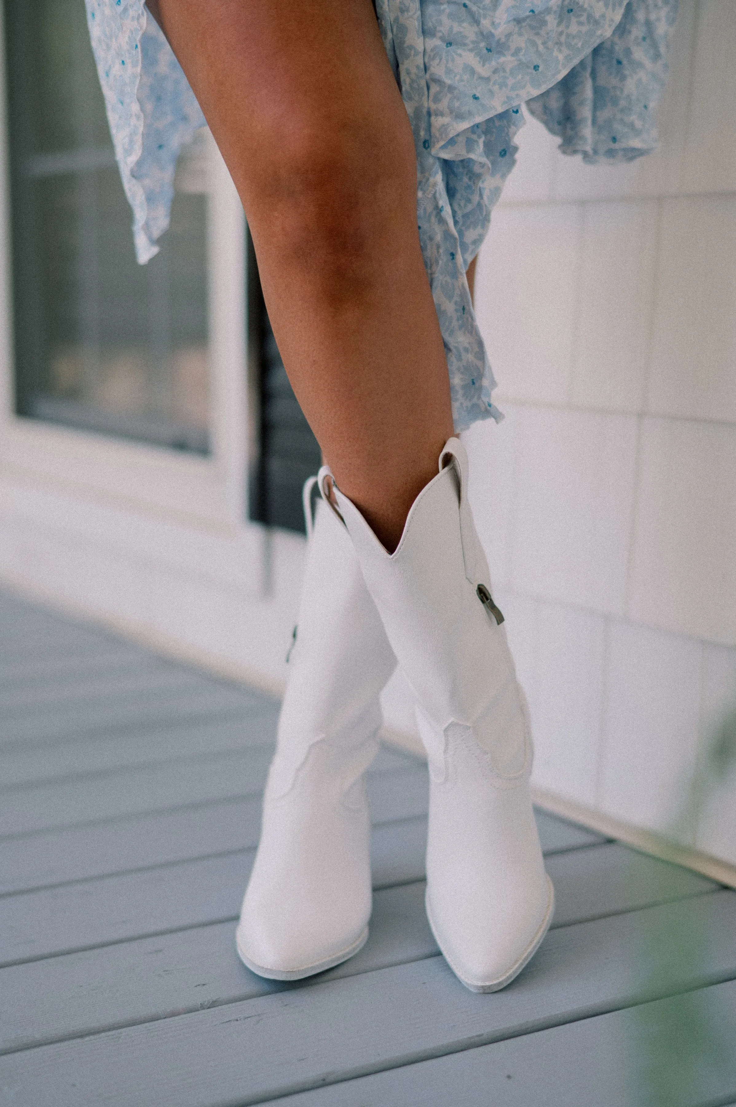 Amozae-Arisa Western Boot- White