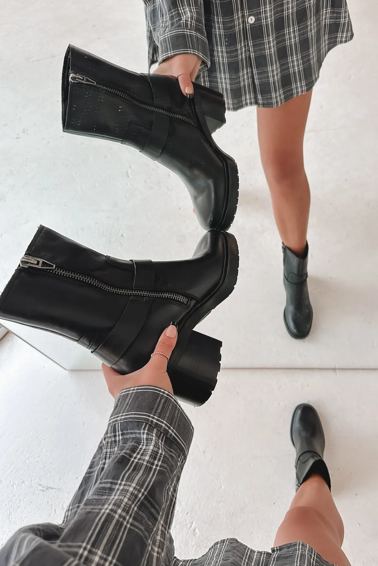 DOLCE VITA Camros Black Leather Moto Boot