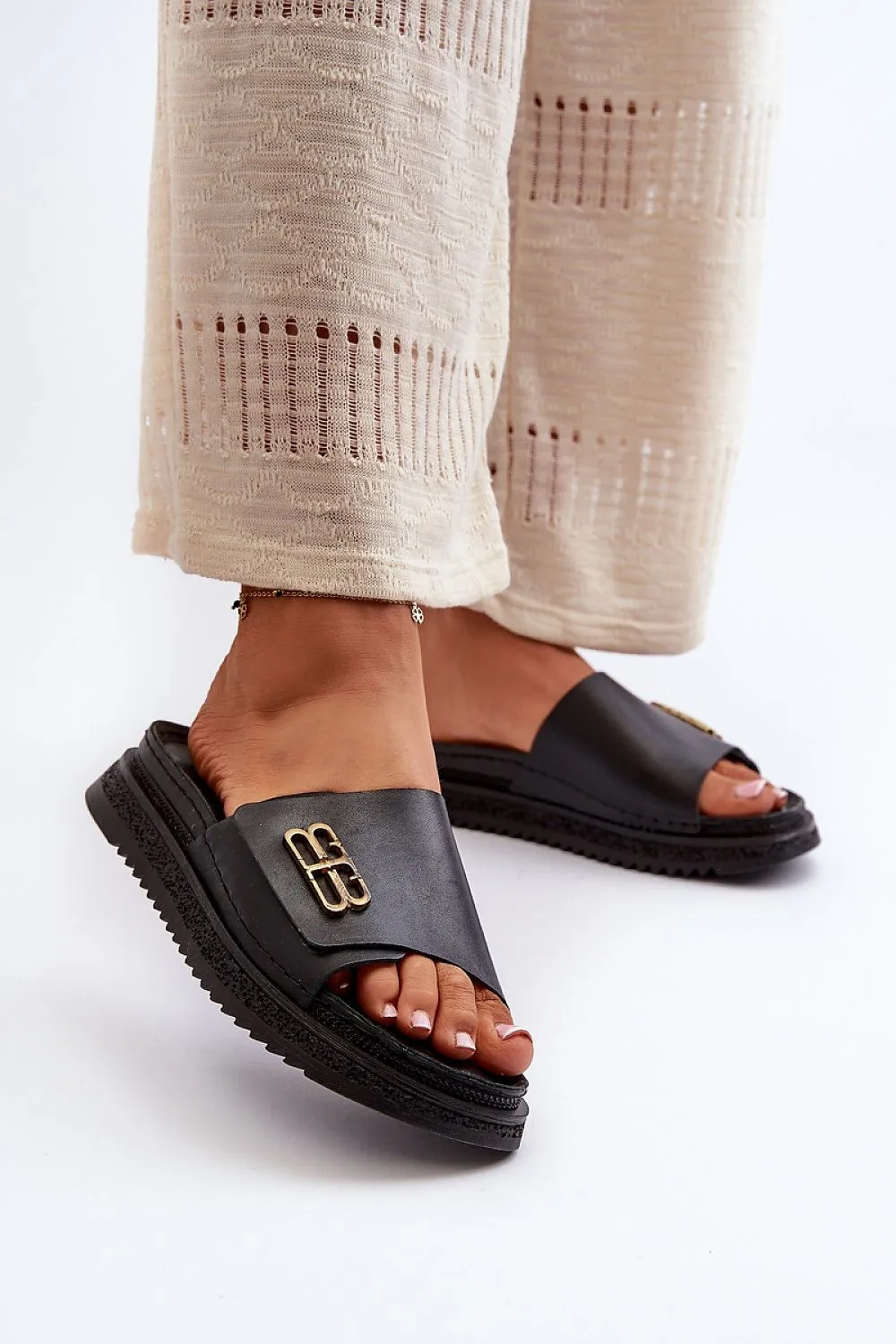 Flip-flops model 198619 Step in style