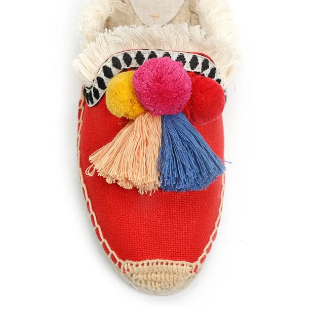 L'extraordinaire mule bohme espadrille franges et pompons.