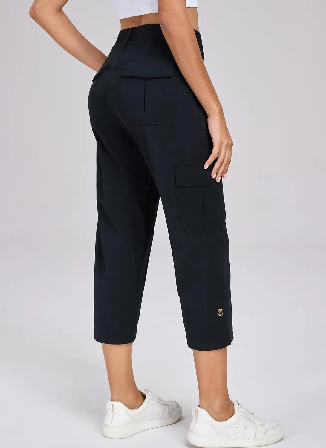 Oalka Women's Cargo Capri Pants Relaxed Fit Knit Waist Cropped Pant Casual Hiking Capris