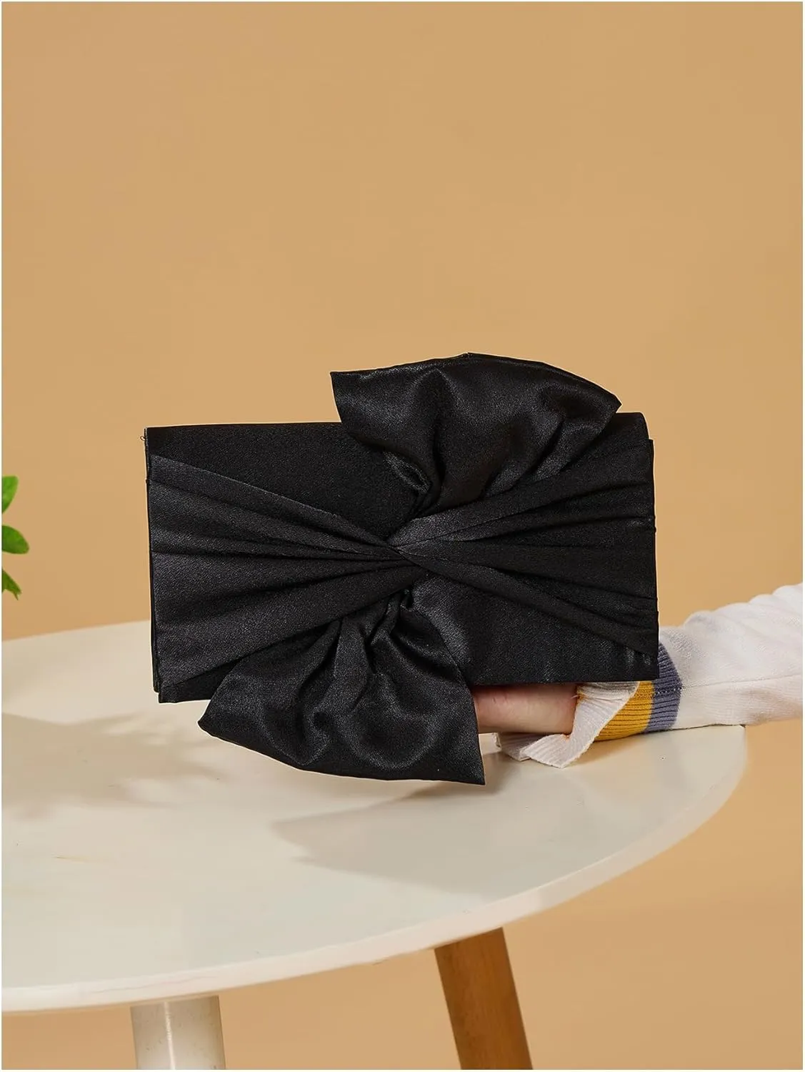 Verdusa Women's Twist Satin Clutch Evening Handbags Crossbody Bag Party Purses