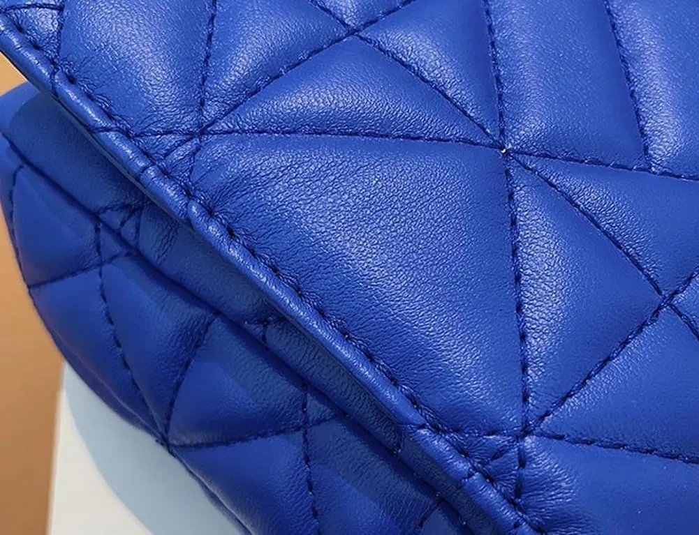 Women Small Quilted Crossbody Bags Stylish Designer Evening Bag Clutch Purses and Handbags with Chain Shoulder Strap